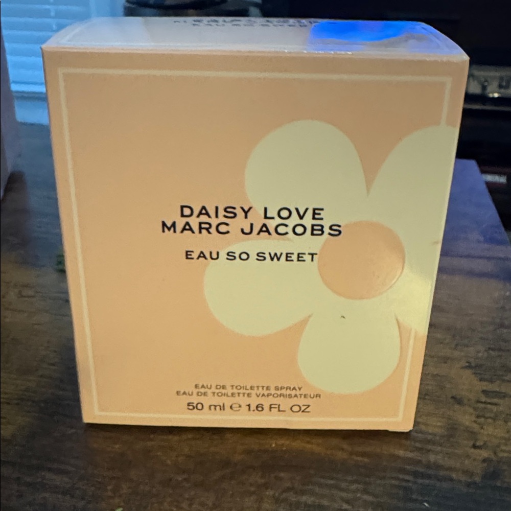 Daisy Love Eau So Sweet by Marc Jacobs for Women - 1.6 oz EDT Spray